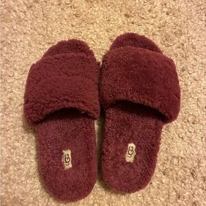 UGG Plush Slide Slippers in Burgundy